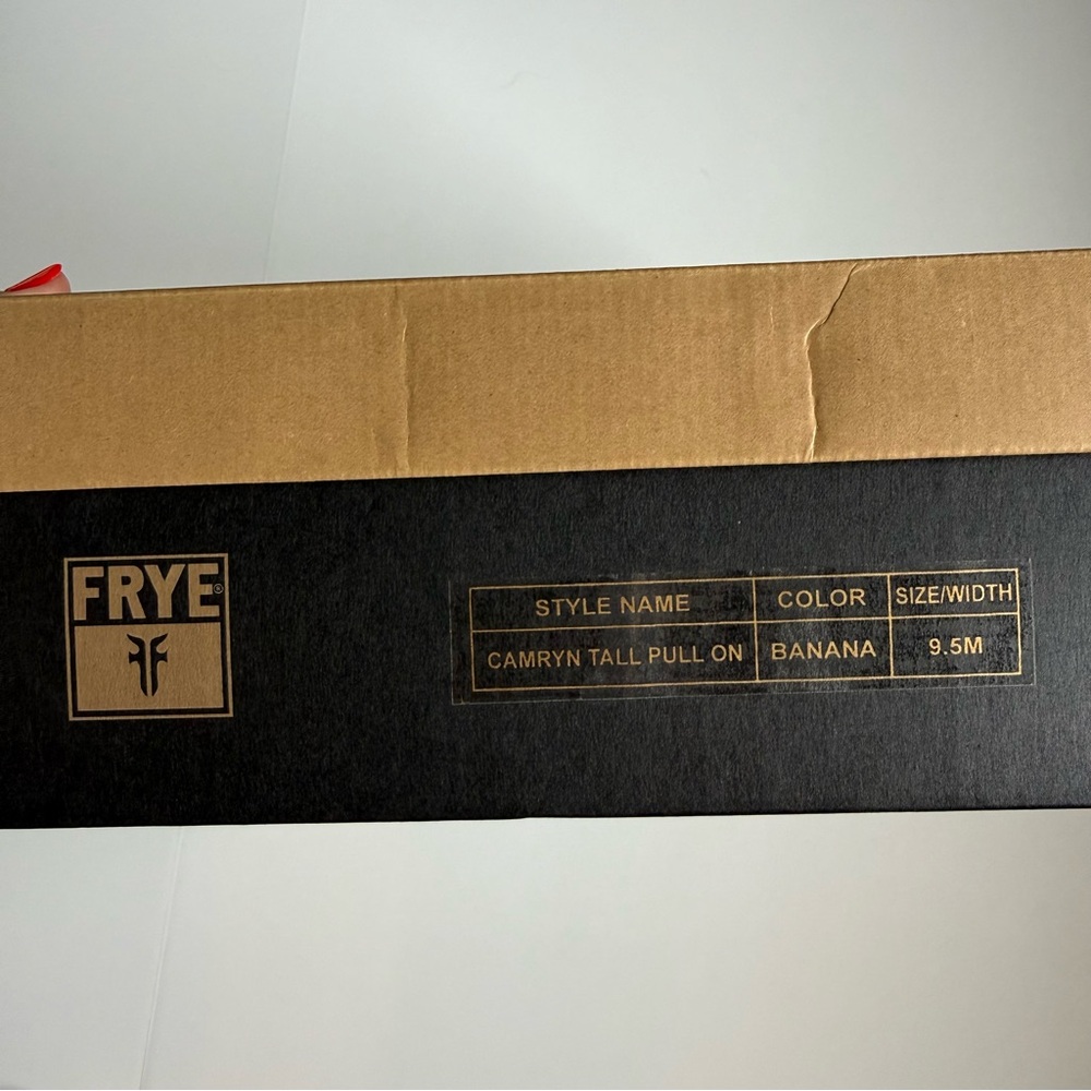 NWT FRYE Banana Boots - Picture 5 of 7